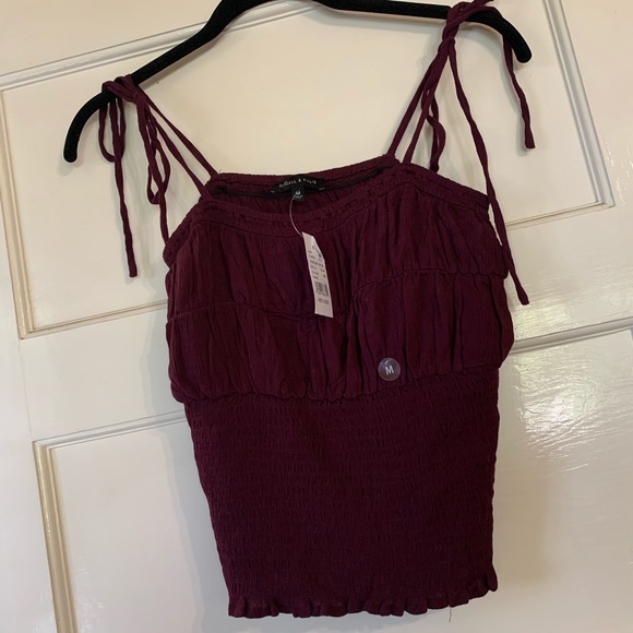 Kendall & Kylie mock crop top NWT - Picture 6 of 7